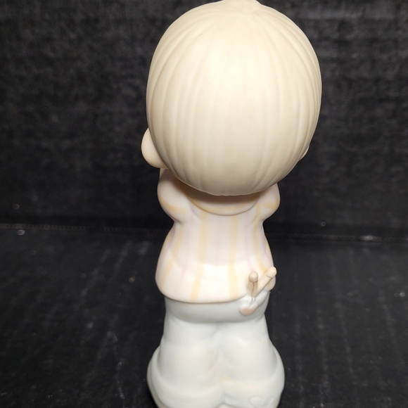 1984 Precious Moments 'He Is My Song' #12394 - Picture 9 of 15